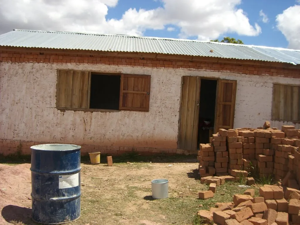 La construction du lycée d’Ankorona, en 2010